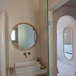 Hotel Salt Paros 4*