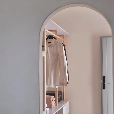 Salt Paros מלון נאוסה