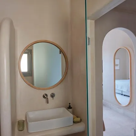 מלון Salt Paros 4*