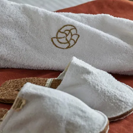 Salt Paros נאוסה