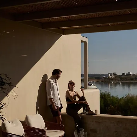 Salt Paros 酒店 纳乌萨